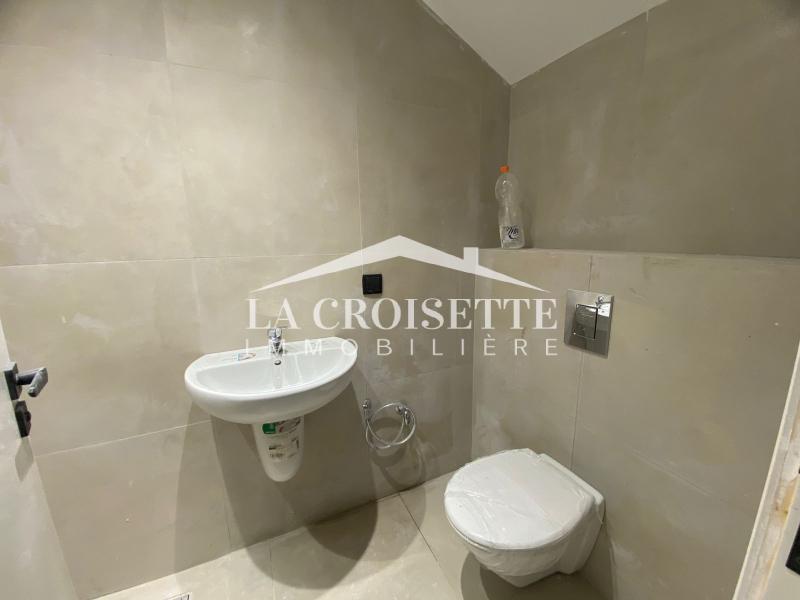 Duplex S+3 avec jardin et piscine à Gammarth